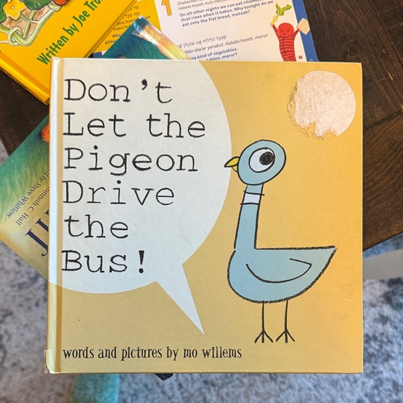 Other - Don't Let the Pigeon Drive the Bus! Book